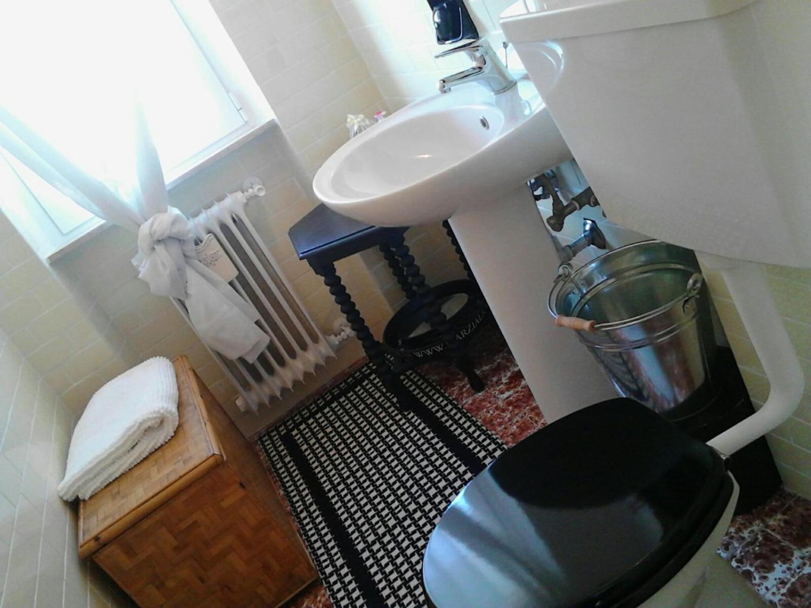 A Casa Di Lola Bed & Breakfast Ascoli Piceno Ngoại thất bức ảnh