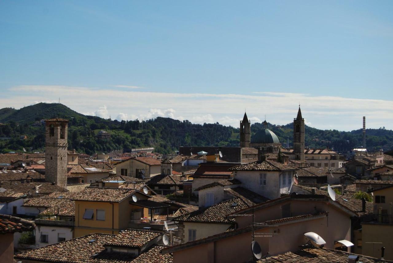 A Casa Di Lola Bed & Breakfast Ascoli Piceno Ngoại thất bức ảnh
